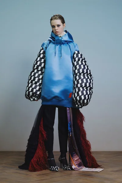 Look 35